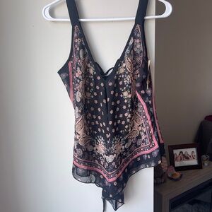 NWT American Rag Floral Black and Pink Sleeveless Top Medium